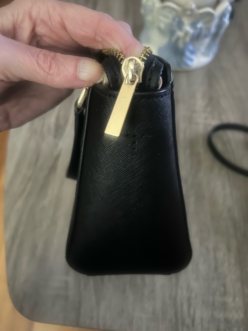 Tory Burch Emerson Mini Tote Crossbody - Picture 4 of 12